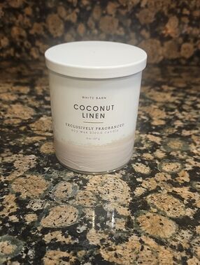 White Barn Coconut Linen Single Wick  Candle